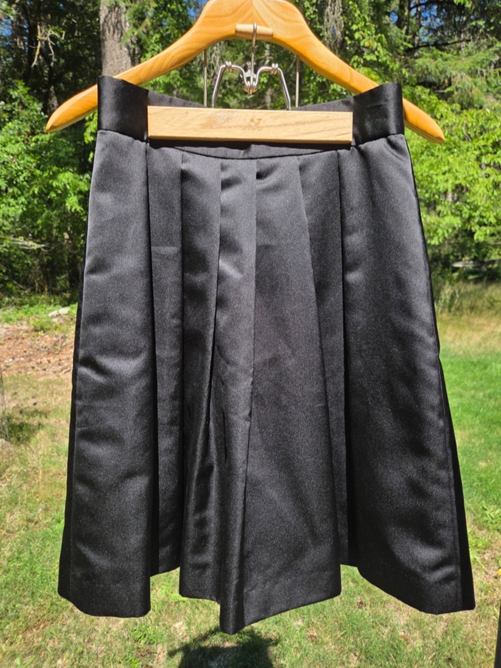 Vintage Pleated Black Skirt Size 9/10